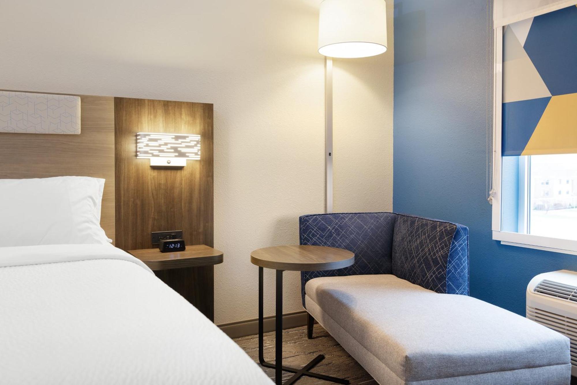 Holiday Inn Express Toledo North By Ihg מראה חיצוני תמונה