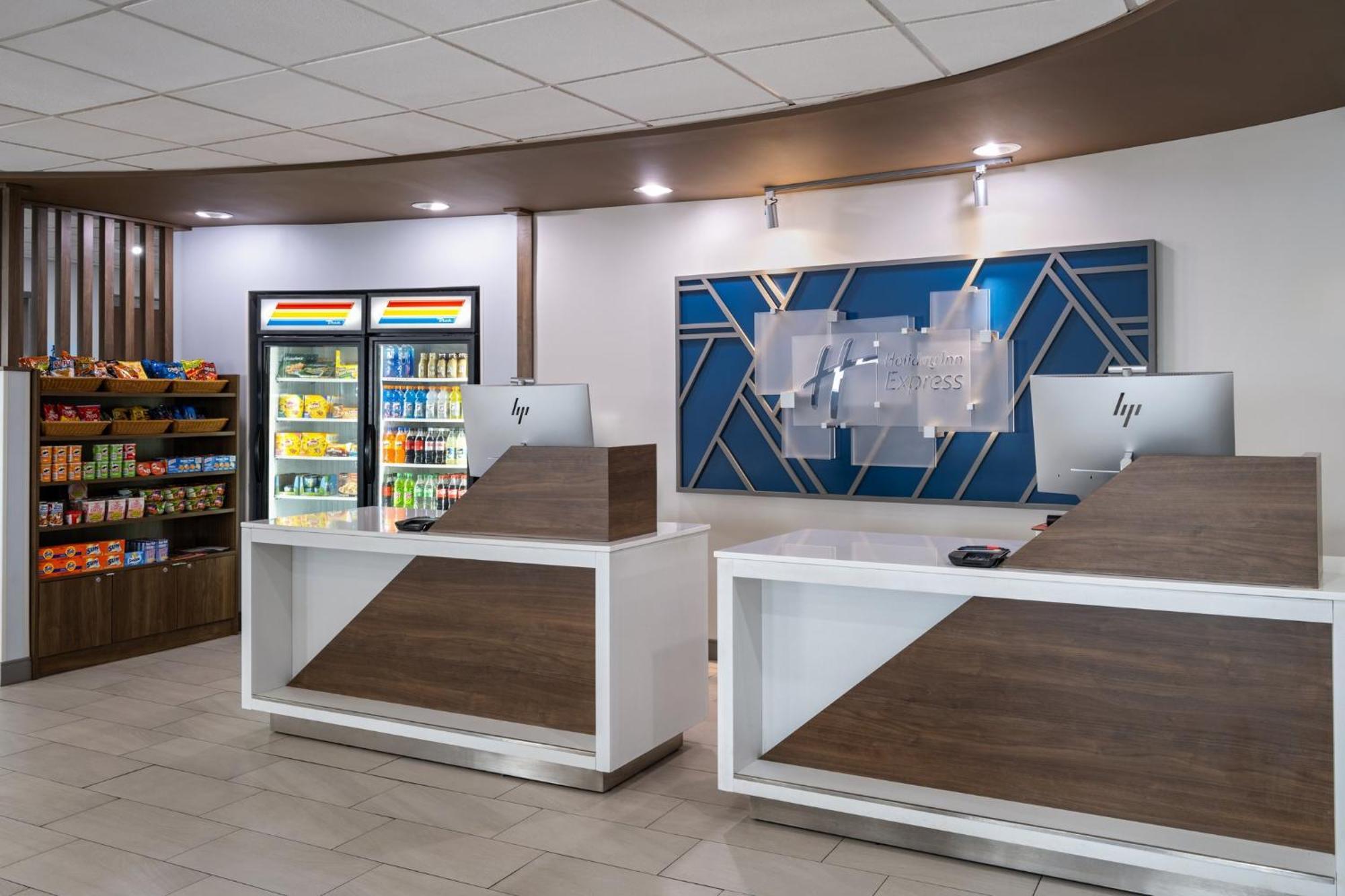 Holiday Inn Express Toledo North By Ihg מראה חיצוני תמונה