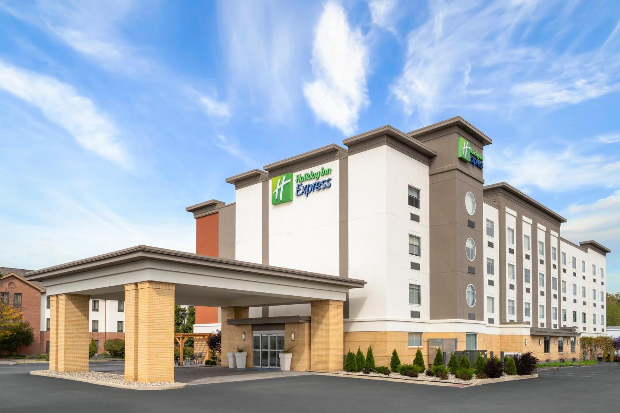 Holiday Inn Express Toledo North By Ihg מראה חיצוני תמונה